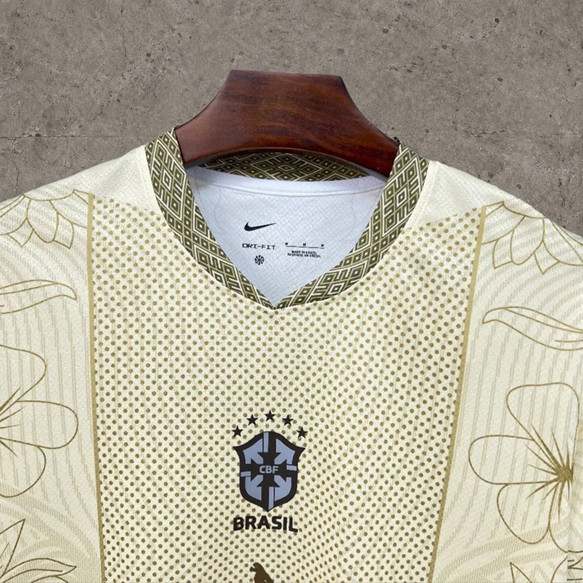 Brazil "Arara Dourada" Kit